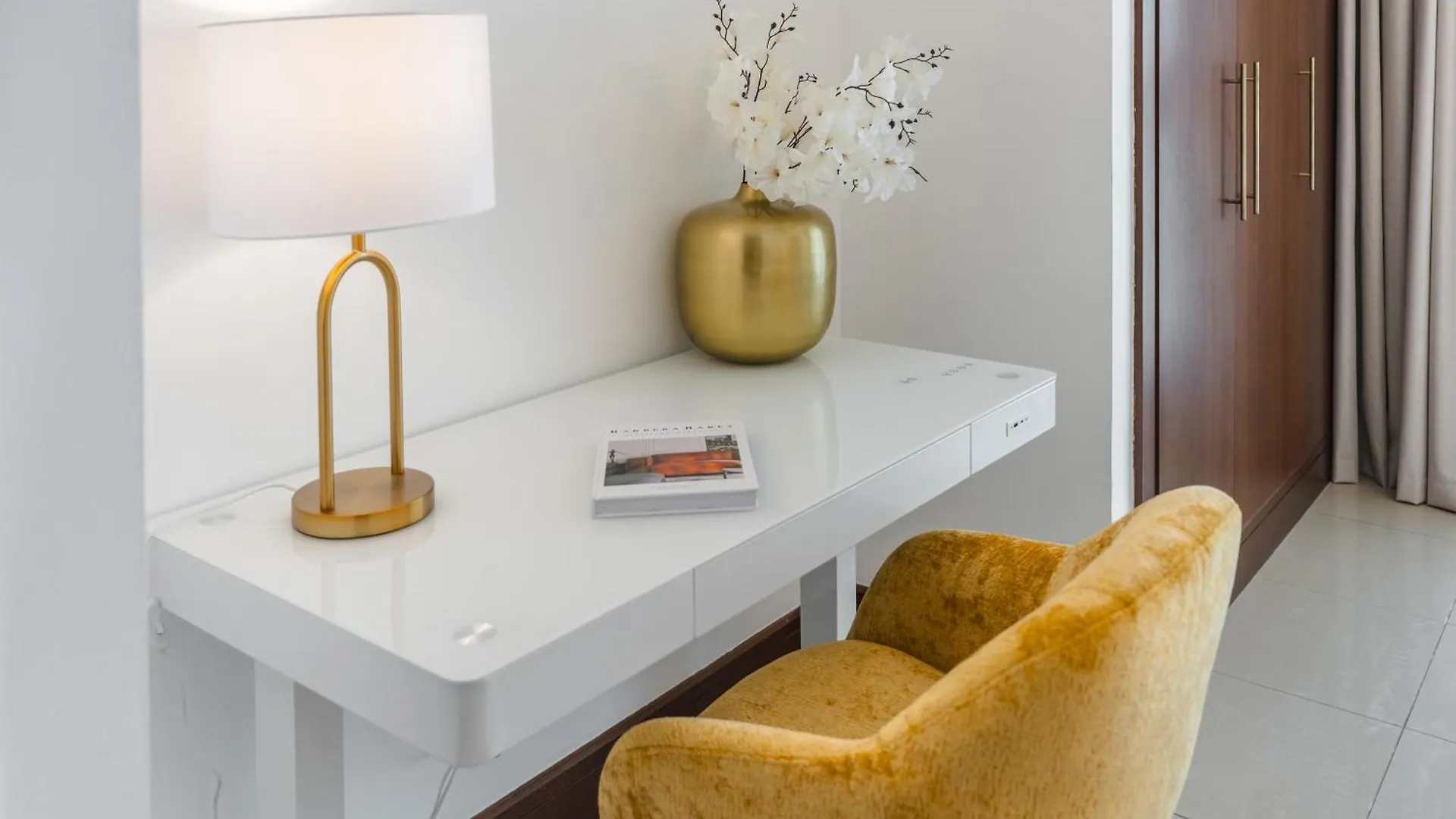Clever Guest 030 Golden Mile 6 Dubai Apartment